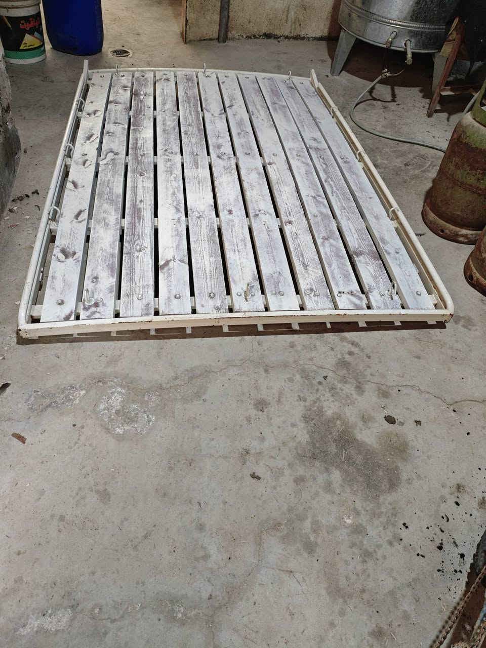 السلام عليكم سباية للبيع للدوج كرفان السعر 150 الف للاتصال ***********
