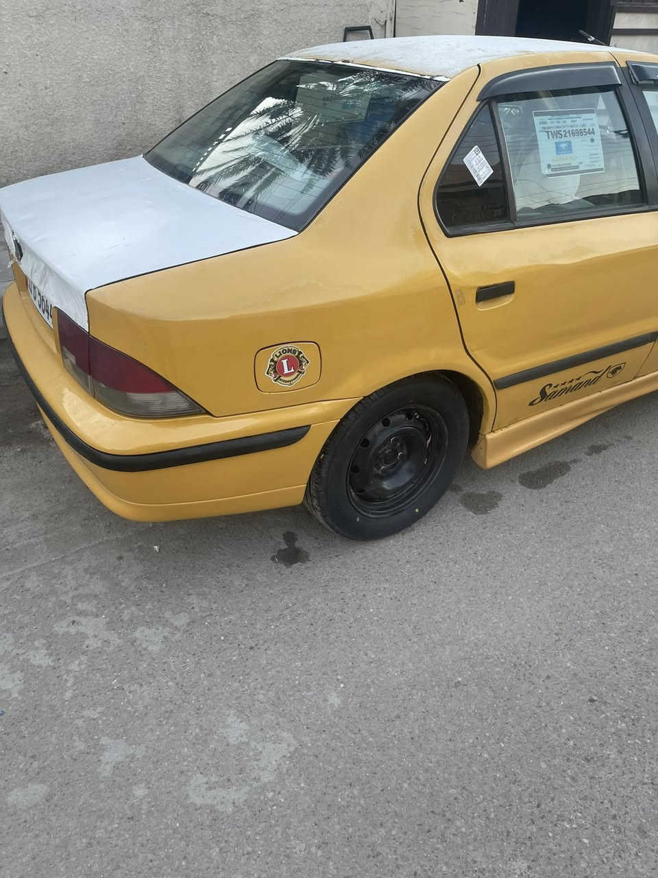 السلام عليكم سمند موديل 2012 سياره حلوه تخم تاير جديد باتري جديد صدر جديد كير ومكينه تبريد شغال رقم انكليزي سنويه لغايت 2027 تحويل مباشر اتصال ع الرقم ***********المكان البياع تقاطع درويش السعر 40وبيها  مجال
