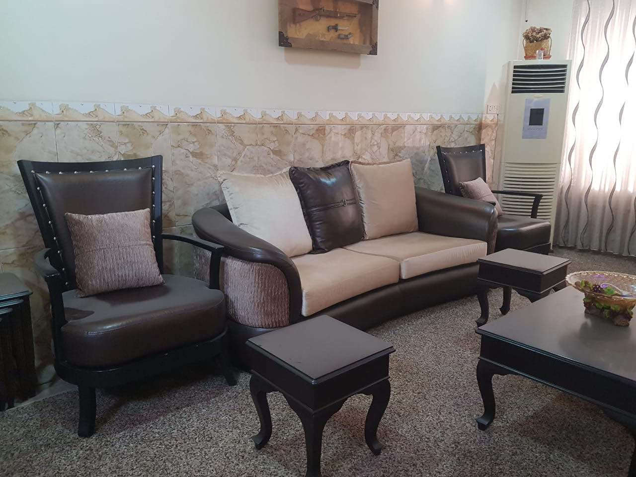 قەنەفە بۆ فرۆشتن 
وەک نوێ وایە
تەپڵەکەکانیشی لەگەڵە
سعرەکەشی٢١٠٠$ و مەجالێکی زۆر کەم 
بۆ زانیارگ زیاتر *********** السليمانية, العراق
