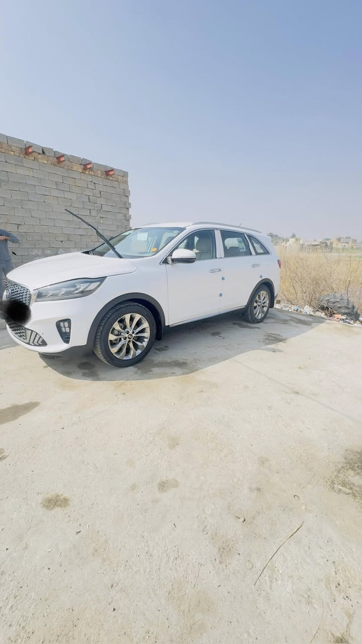 السلام عليكم 
سورنتو 2019 محرك 6 سلندر 3500 خليجي 7 راكب فوول مواصفات ماعدا البانوراما جرس 120 جنطه كهربائيه تبريد 3 قطع اشاره ترحيب مري شفط ماشيه 110 اللون ابيض رقم انكليزي الجديد سنويه 2030 هزه جديده سياره كفاله عامه رقم بغداد مشروع وطني بأسمي ثاني يوم اداور مكان السياره ذي قار
رقم الهاتف *********** واتس اب او تليكرام موجود
