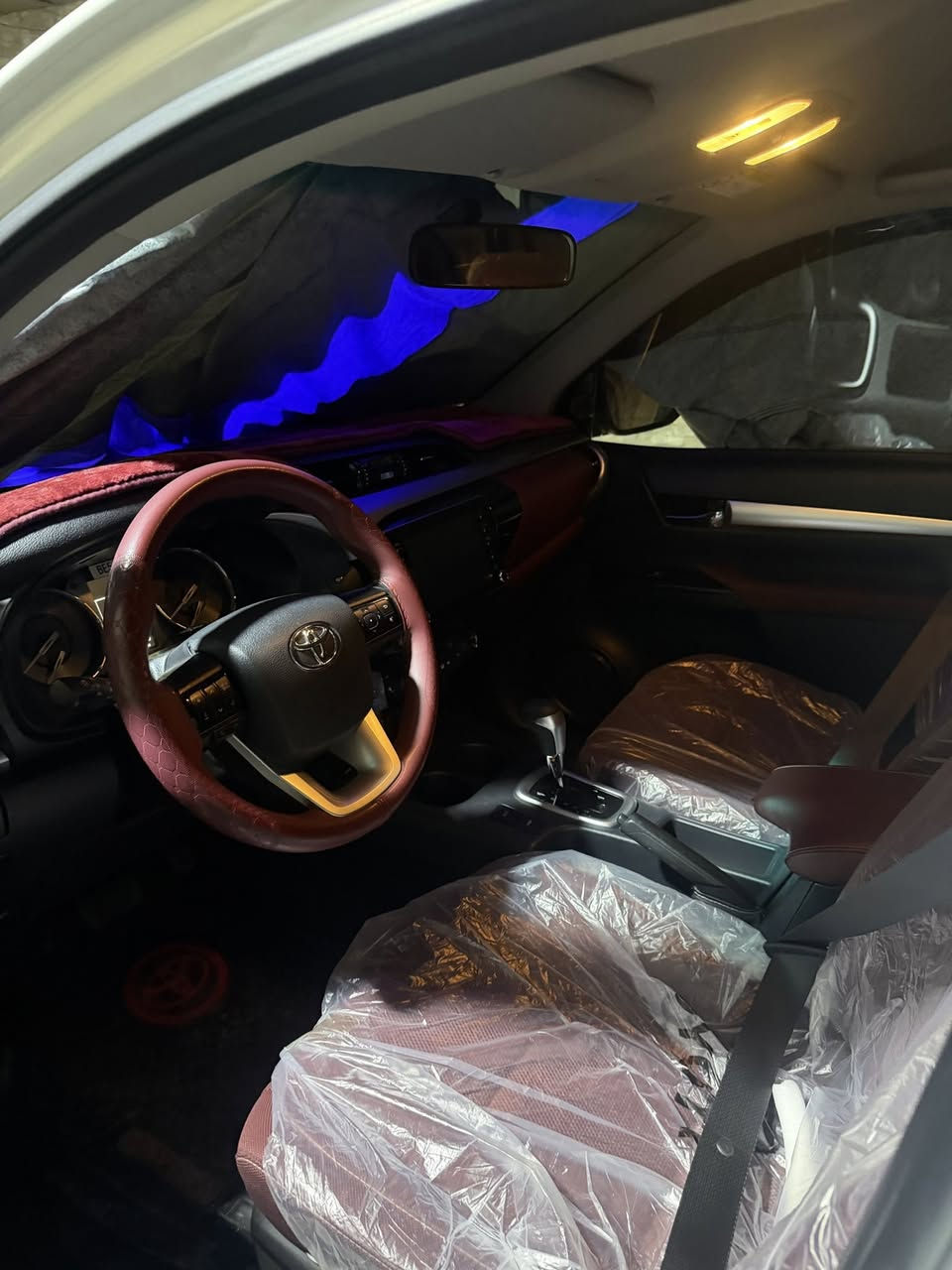 سلام عليكم هايلوكس ٢٠٢٥ زيرو رقم اربيل تريد تحويل تريد وكاله مكفوله كفاله عامه حته من جكت ابره ساز فول مواصفات شاحن لاسلكي تبريد بل كشن مثبت سرعه مري شفط بنيد جكات بصمه السياره عل وظع الشركه
مكاني الناصريه المركز 
رقم الهاتف ***********
