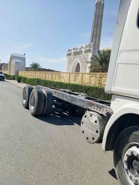 شاحنة • موديل 2001