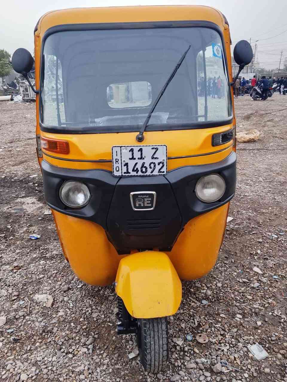 السلام عليكم عندي تكتك مديل 20شهر ١١ مكفوله بس الدوس بسمنه بغداد غزالية سعر 7 وربع وبيه مجال حك الجيه هاذا رقمي ***********
