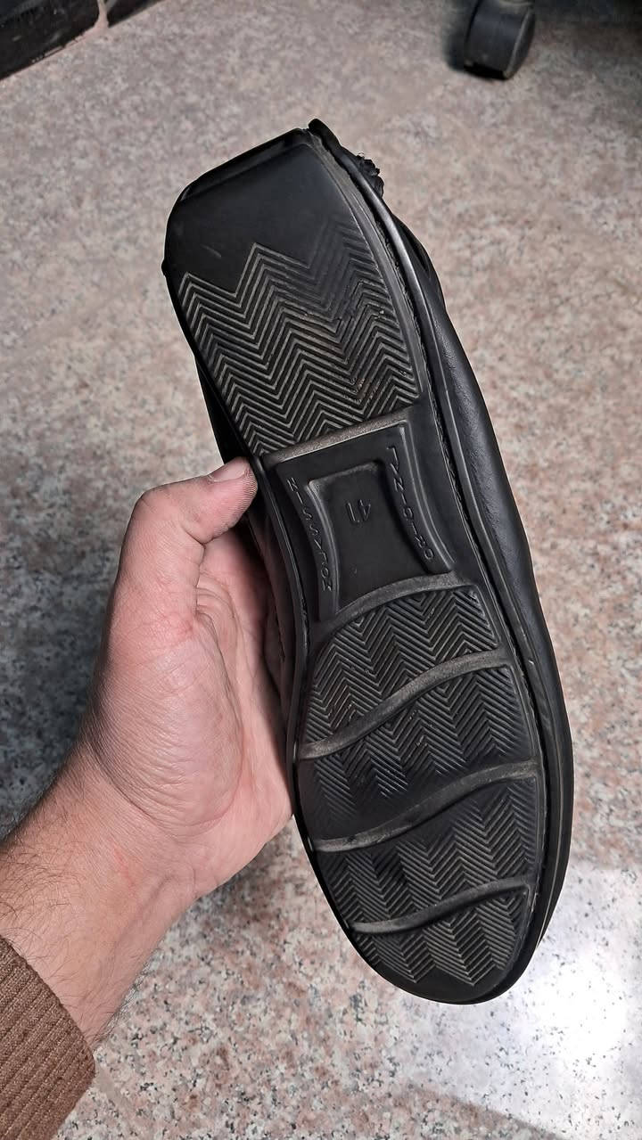 جلد طبيعي أصلي قياس 41
باله أوربي أصلي نظافه ١٠٠%
خدمة توصيل لجميع محافظات العراق


**إذا كنت صاحب هذا الإعلان وتريد حذفه لأي سبب، رجاءا أرسل رسالة إلى الدعم الفني**