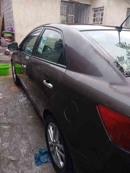 السلام عليكم من رخصت الادمن فورتي ١٢ مكفوله من التبديل حادثة بأمريكا بس بنيد وراجع نفسه مصلح مكينه الفين دوش كير مكينه حلوات صدر أمامي خلفي جديد تخم تاير رقم انكليزي مشط ستيرن جديد مكاني تاجيات السعر ٨٩ قفل الاتصال على الرقم ***********خابر
