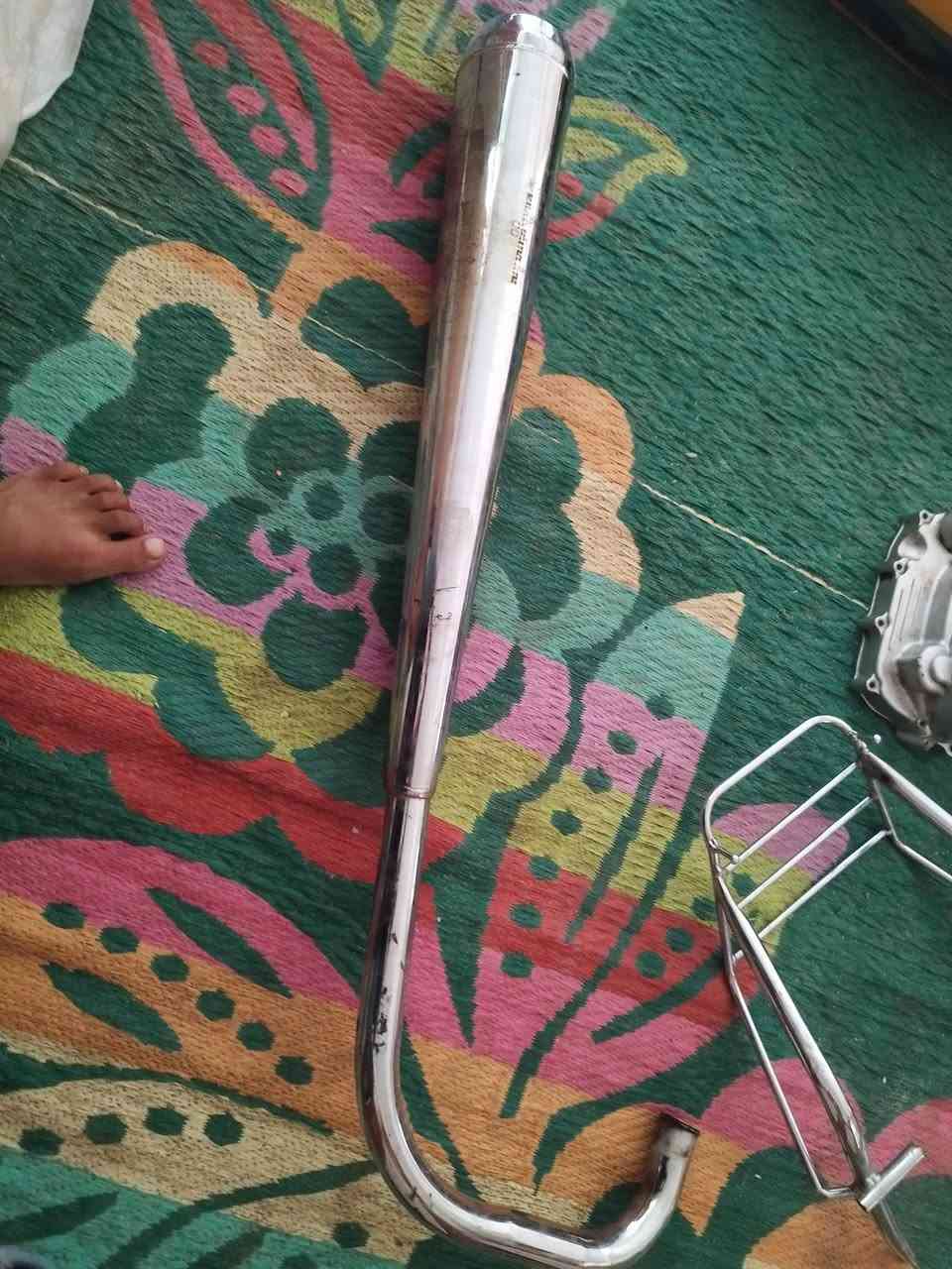 سلام عليكم شباب غراض دراجه إيران للبيع كلهن نضيفات مكاني ميسان طريق المشرح السعر خاص رقمي للتواصل ***********
