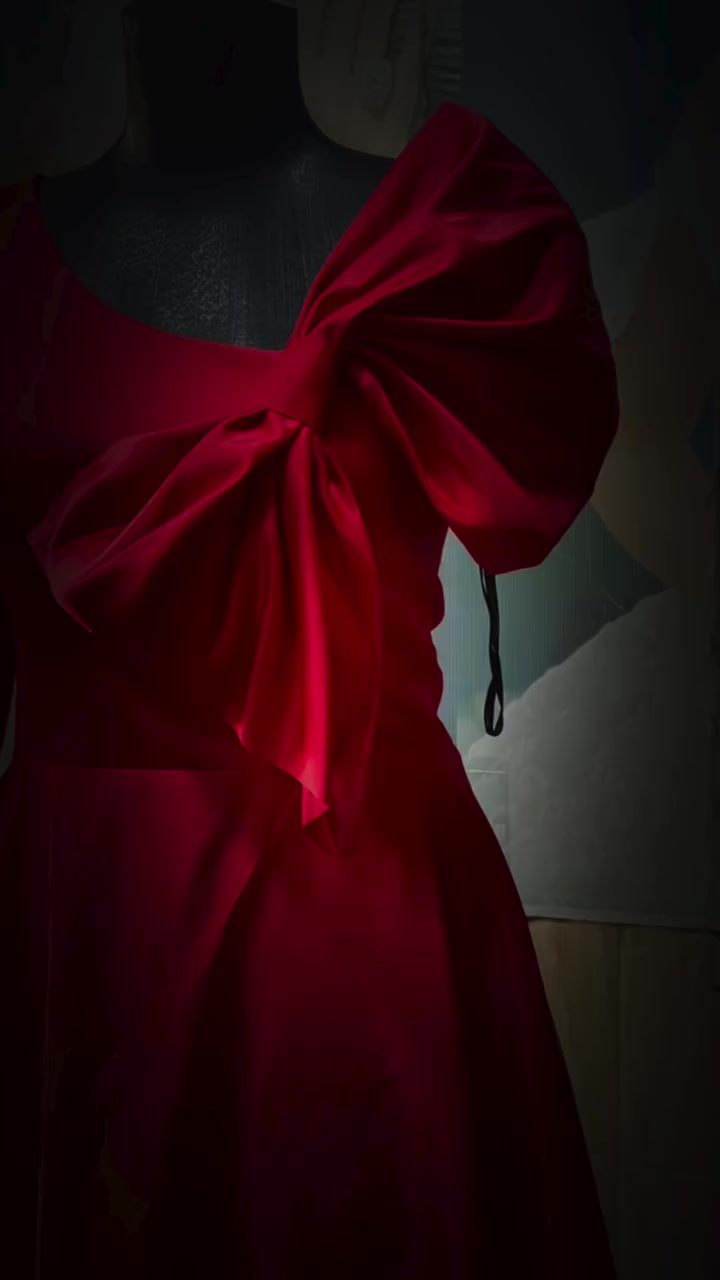 فساتين ستن اصلي  للبيع قماش لمعه يجنن نضافه 100٪؜متوفر توصيل  جميع المحافضات القياسات حلوه من 44/46


**إذا كنت صاحب هذا الإعلان وتريد حذفه لأي سبب، رجاءا أرسل رسالة إلى الدعم الفني**