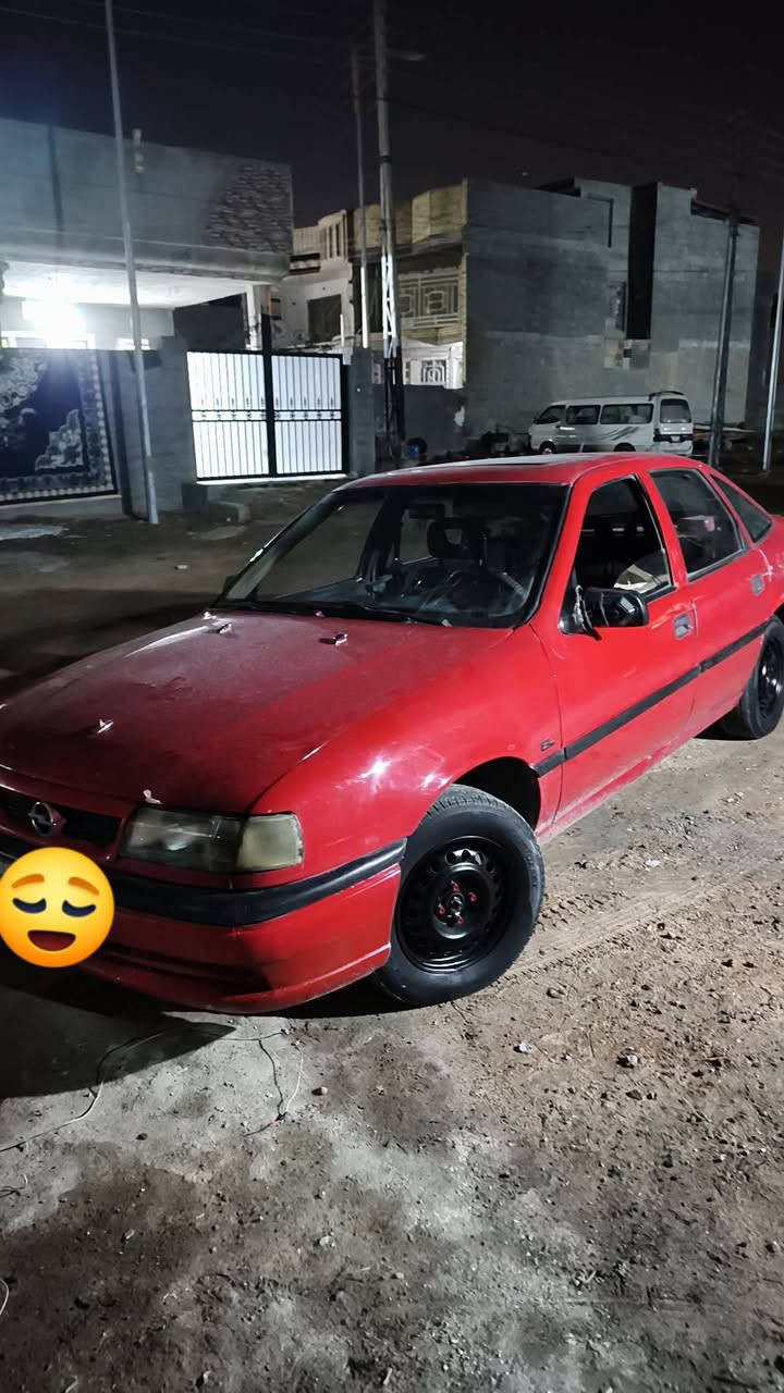 يالله سلام عليكم اوبل فكتر 1800 دوش 93 نفخ كير عادي فتحه سلاي سنتر.لك بيها دوسات ولهلالت صبغ فقط سياره بلاديه  السعر32  وبيها مجال مكاني الفلوجه تحويل ثانيوم ***********
