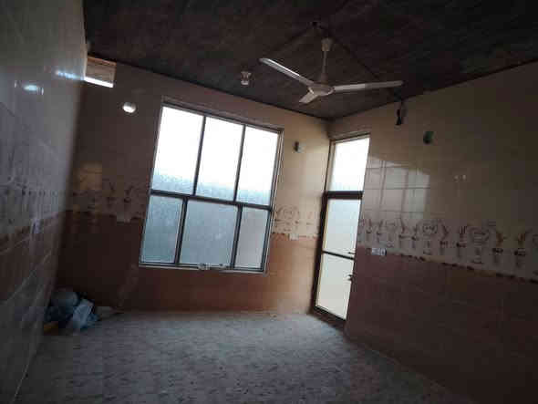 من رخصت الادمن المحترم بيت 240متر كامل وفارع محتاج شغلات بسيطه البيت غرفتين كبار استقبال مطبخ خدمات كراج حديقه صاله المسيب طريق سيد ابراهيم حي لي عل خط النفط السعر 57 وبي مجال قليل *********** او مراجعه مكتب دلهي مقابل مطعم عمو مهدي
