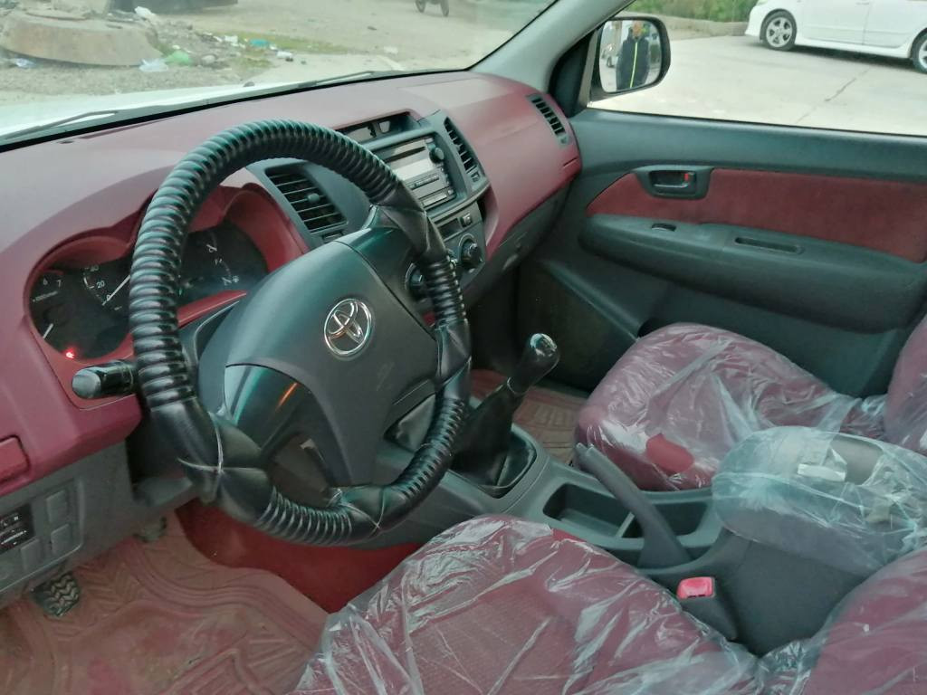 تویتا مرزیە ٢٠١٢ سەنەوی تازە تا ٢٠٢٨ مەکینەی نەکراوەتەوە ١٨٥ هەزار هەقیقی ڕۆشتوە سپیری دانەبەزیوە بۆیاخ نیە ماڵی دۆستە نرخ ١٩٢ گەلا
شوین سیدسادق 

***********
*********** السليمانية, العراق
