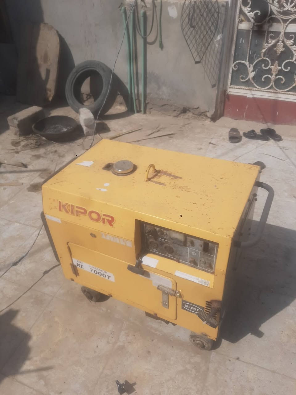 مولد كاز ٢٠ انبير جديد مستخدم شي قليل سعر ٥٥٠وبيهة مجال مكاني ديوانية سنية ***********
