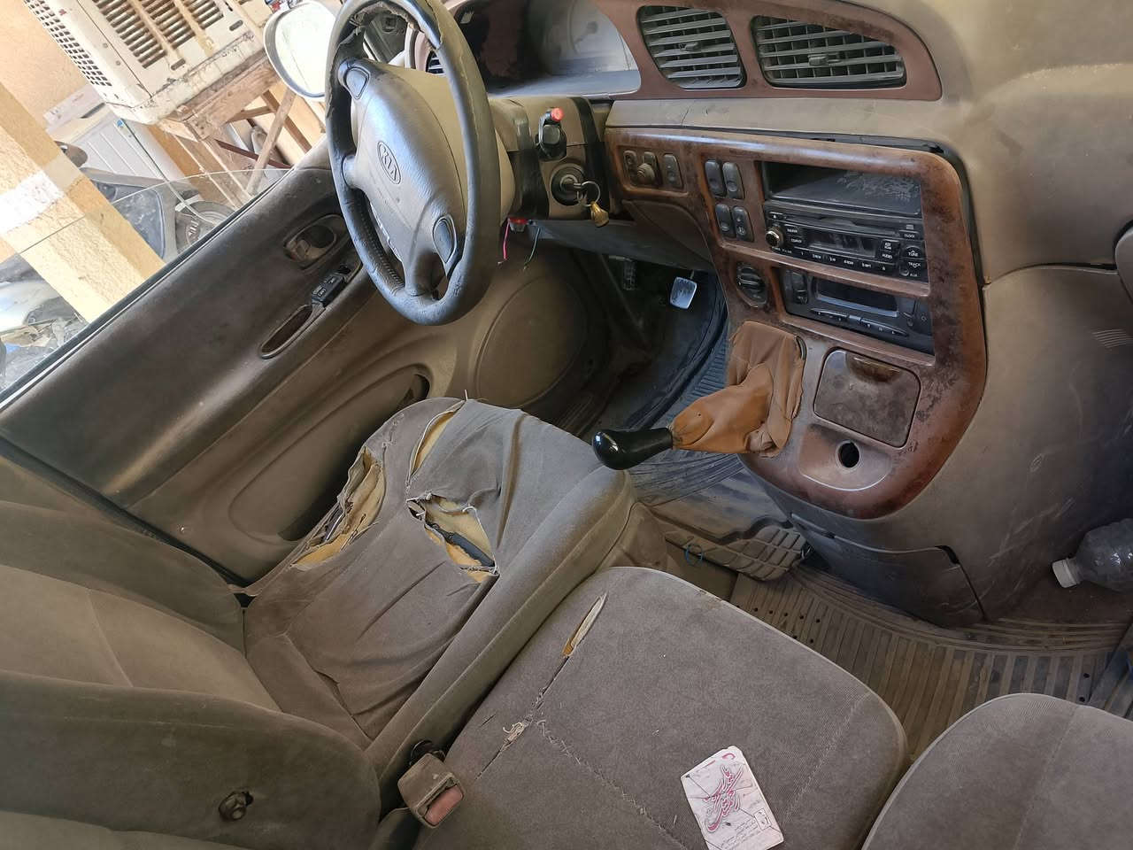 كيا كرنفال2000 للبيع كير ومحرك نضيف محرك كاز جديد 
رقم كركوك الماني سنوية لل2029تحويل ثاني يوم 
يرادلها شويه ترتيب 
السوبر مايشتغل 
والبور ضعيف 
السعر 35 وبيها مجال قليل
المكان صلاح الدين الدجيل
***********
