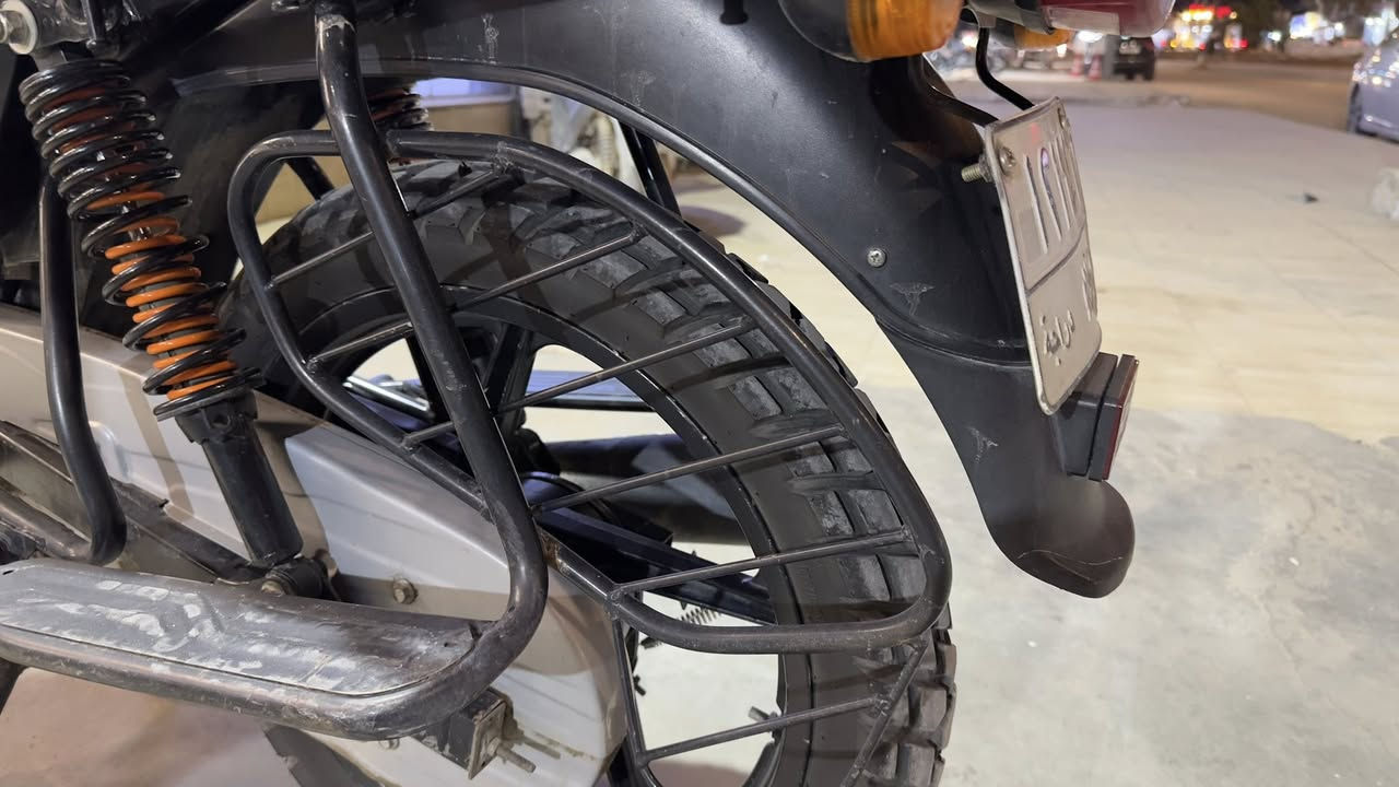 بوكسر 21 طالعه ب 22 مرقم كربلاء تحويل ثاني يوم الدراجة مكفولة تواصل ماسنجر او واتساب او اتصال ***********
السعر 1700
