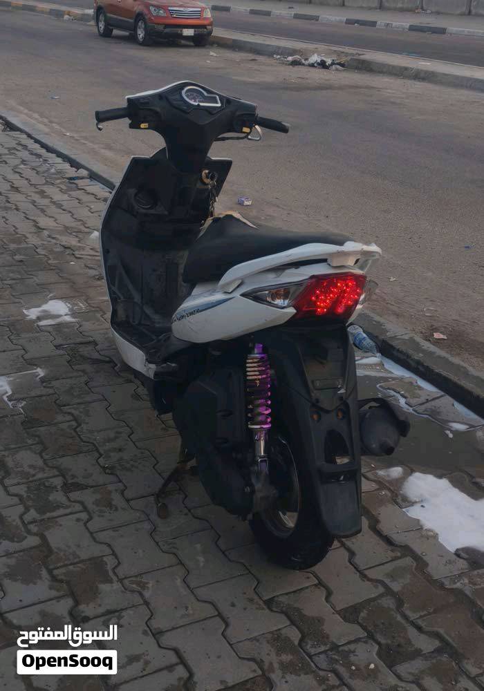 دراجه كامكو نضيفه ما مفتوح برغي بيهه رمبه صالهه شهر من نازله من لحاويه دراجه نوزل مو كابريته