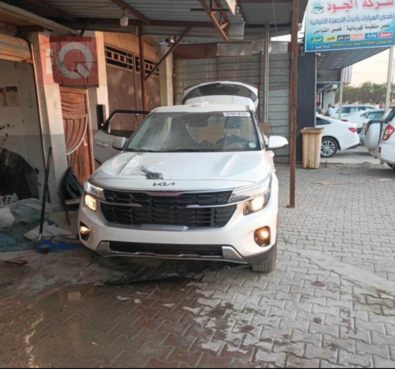 اراوس بسياره 6سلندر اذا اكو مواصفات سيارتي 
مكينه 2000 دوش السياره جاهزه المقدادية, ديالى


**إذا كنت صاحب هذا الإعلان وتريد حذفه لأي سبب، رجاءا أرسل رسالة إلى الدعم الفني**