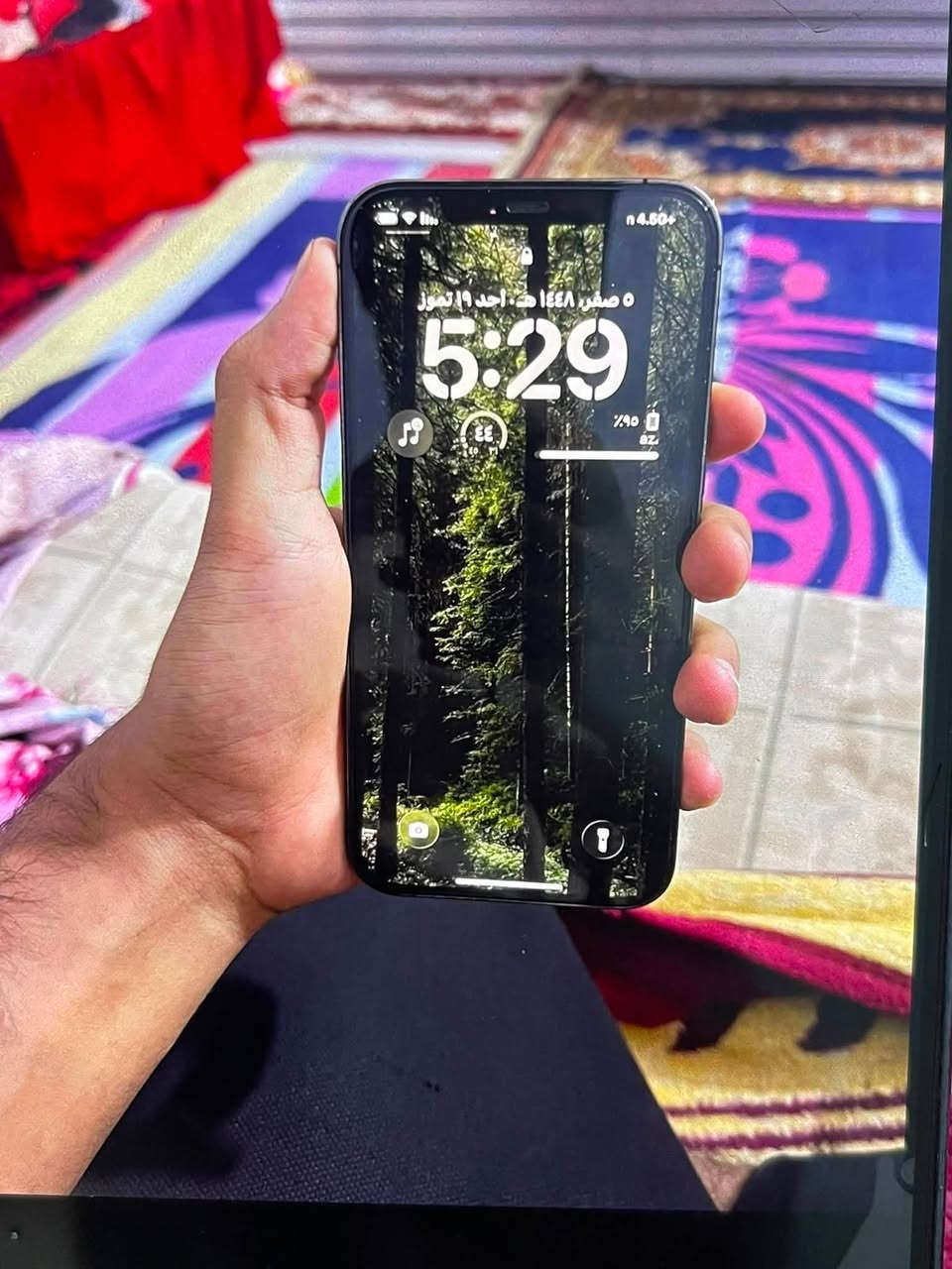 12 pro Max : 
بطايره🔋: ￼93￼.   جهاز نضيف كلش شخط ما بي 
سعره ٥٠٠
او مراوس بجهاز جيتي ٣٠ مع فرق 
او بوكو 6x 5g مع فرق 
رقم التواصل : ***********
