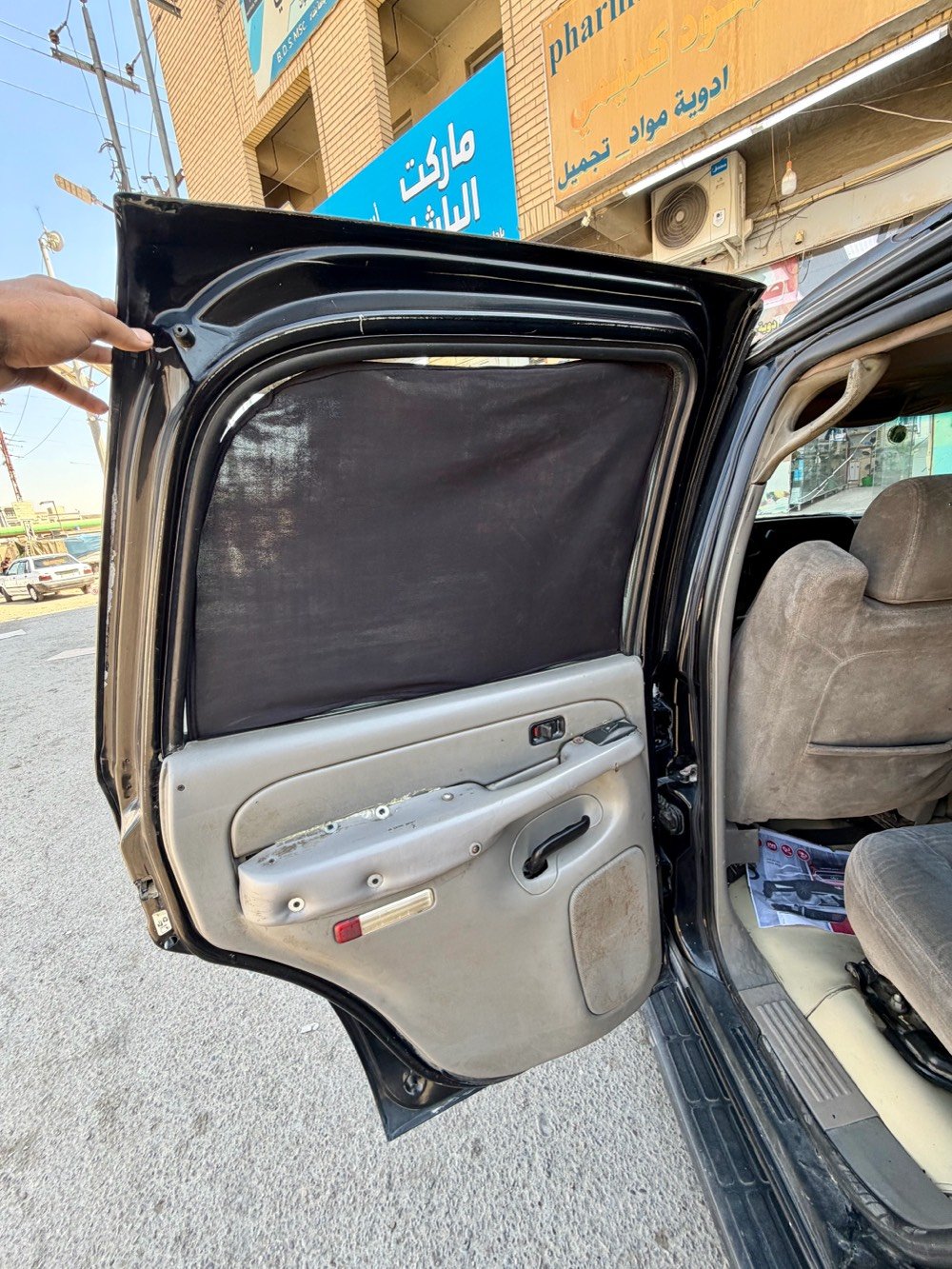 السلام عليكم

للبيع شفروليه تاهو 2005 بتره 



🚙 شفر تاهو موديل 2005



⚫ اللون: أسود



✅ محرك وگير بحالة جيدة



✅ دبل



✅ زجاج كهرباء



✅ تكييف



✅ داخلية نظيفة كما موضح بالصور



✅ السيارة جاهزة للاستخدام



السياره رقم ديالى تحويل ثاني يوم 



📍 الموقع: (صلاح الدين الدجيل ))



📞 للاستفسار والمراسلة: (***********).