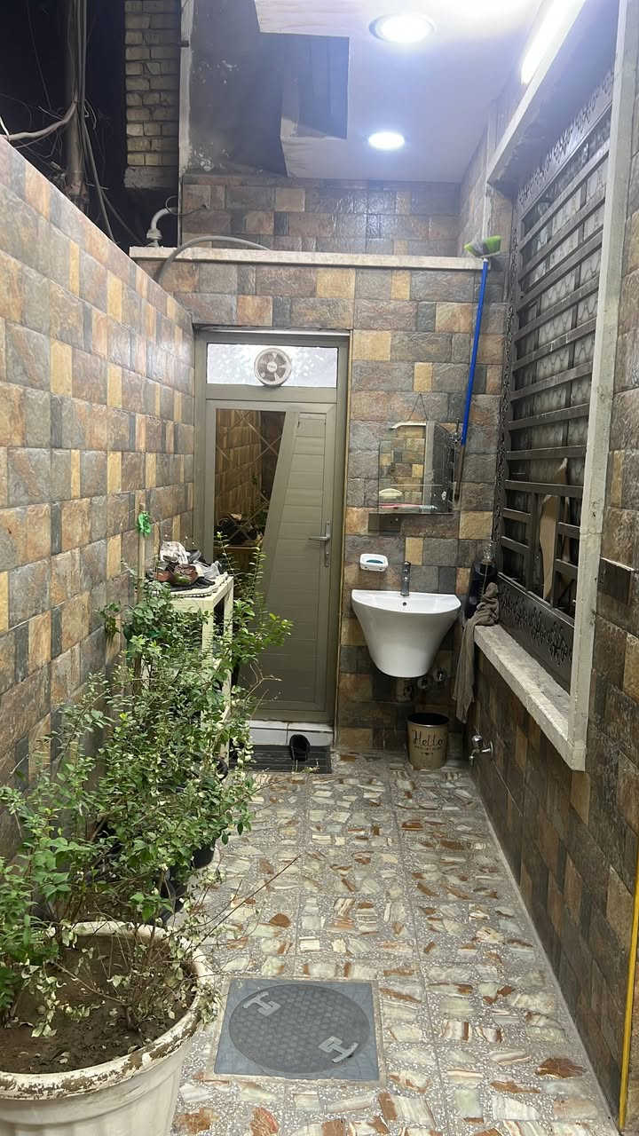 سلام عليكم بيت مساحه 144مدينة الصدرقطاع26بناء 2024مطلوب قرض إسكان موبايل صاحب الدار
***********
