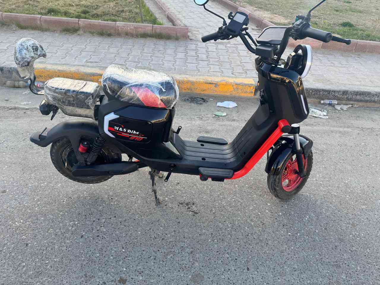 السلام عليكم دراجه شحن باتمان F3 خير من الله نظيفه مصار كم شهر من اشتريته بالباكيت سرعه 50km حقيقي تمشي 35k الدراجه نظيفه كلش السعر 450 وبيه مجال للطيبين فدوه المو شراي لايتصل. الرقم ***********
