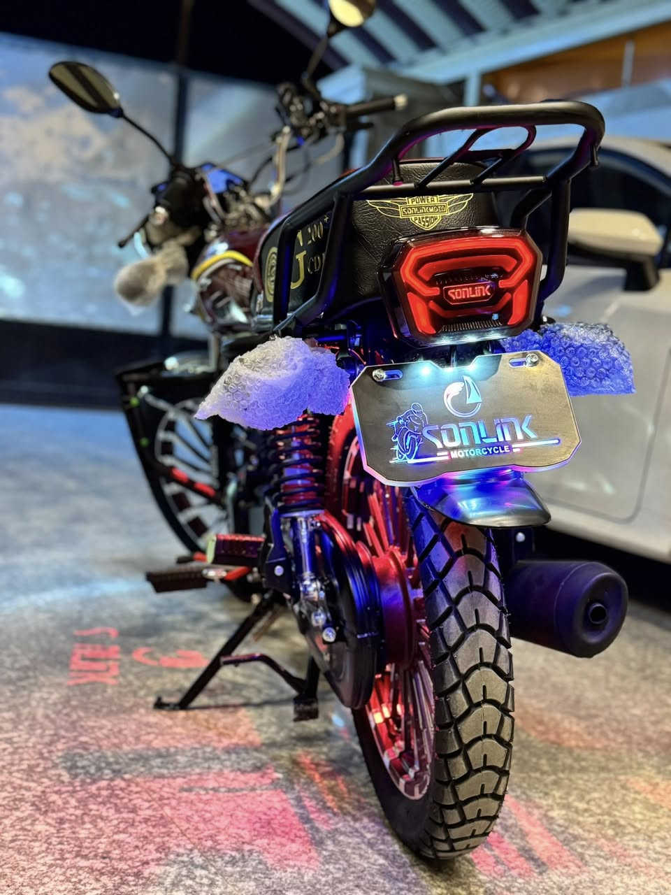 السلام عليكم دراجه سونك محرك200 دراجه ضاغطه وزنجيل محرك سوبر نعومه فول الي يفيده يتفضل خاص


**إذا كنت صاحب هذا الإعلان وتريد حذفه لأي سبب، رجاءا أرسل رسالة إلى الدعم الفني**