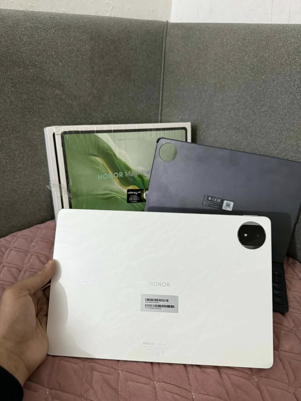 HONOR MagicPad2 مستخدم اقل الشهر كل ملحقاته ويا
256 
شاشه 144h
بطاريه 10050 شحن 66W
شاشه حجم 12.3 اوليد 
جهاز عملاق 

سعر 650الف مكان رمادي شارع السينما 
***********
