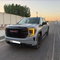 جمسي سيرا الفيشين 2024 لون مميز  رقم بغداد تحويل مباشر ماشيه 60 الف كي...
