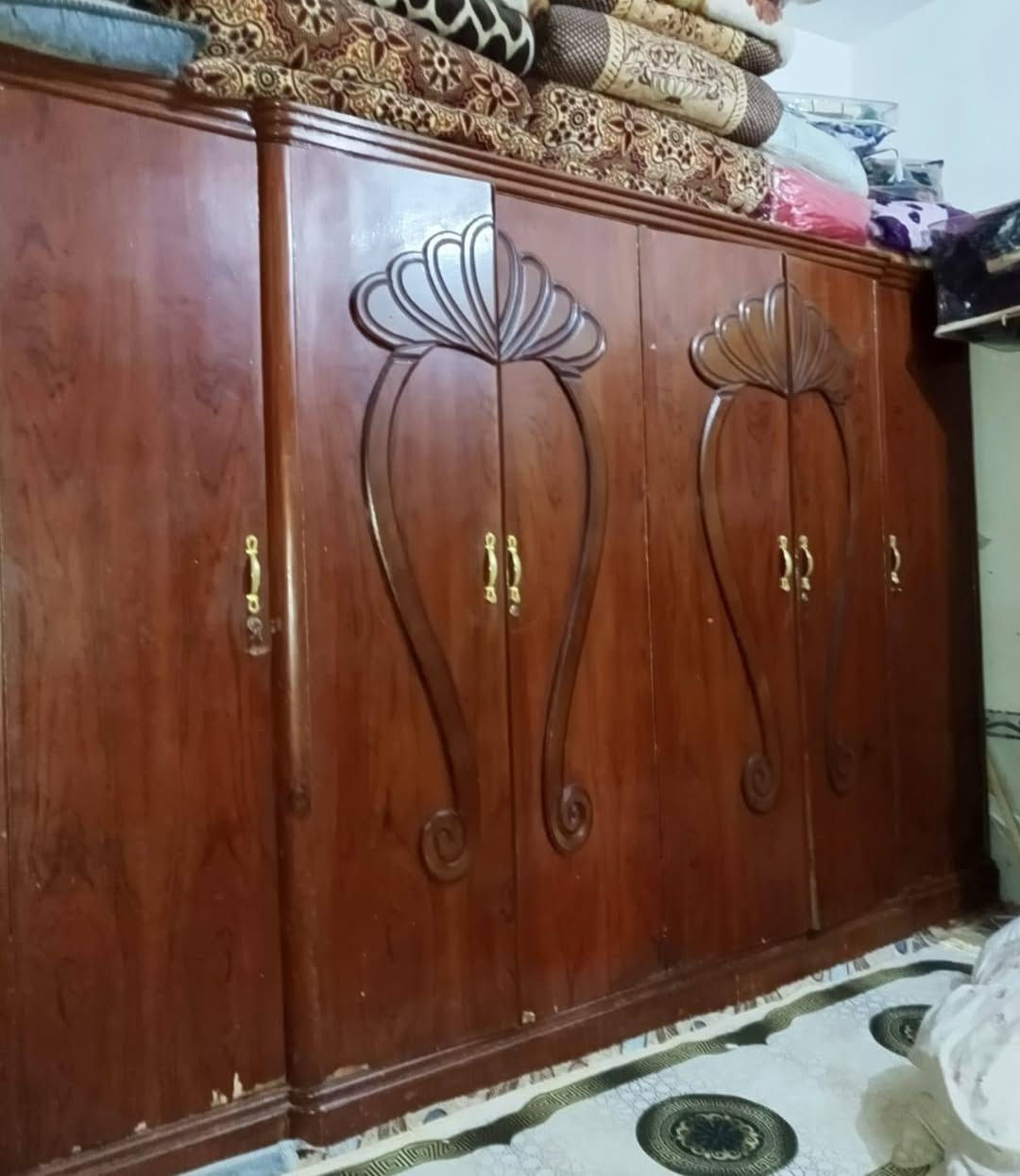 غرفة خشب تزگام للبيع النظافة مثل الصور السعر 300 وبيها مجال للاستفسار ع الخاص او رقم الواتساب*********** الرميثه
