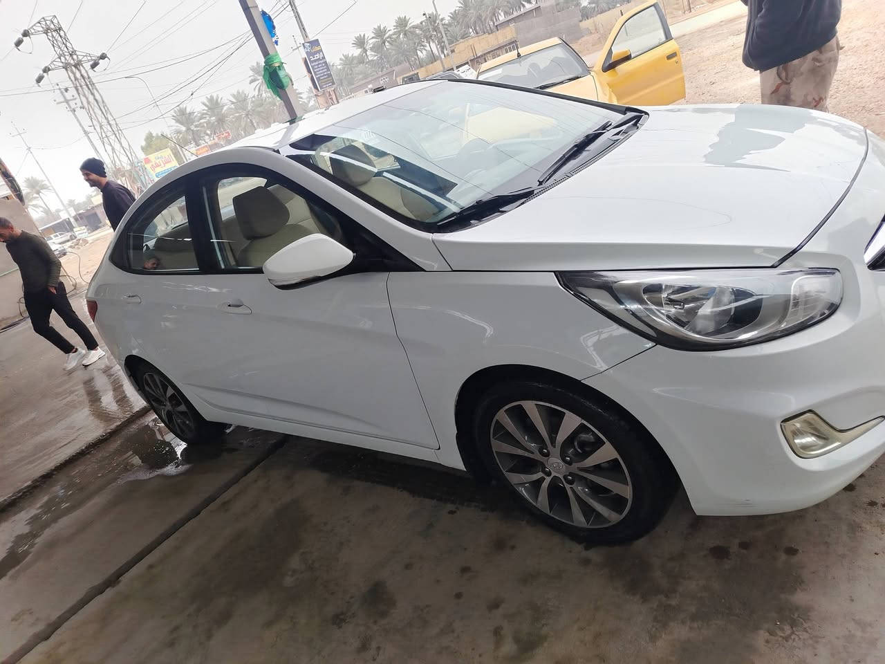 السلام عليكم
#بيع مستعجل 

أكسنت خليجي 2014 رقم بابل

فووول مواصفات فتحة شاشه كامره ويل كب كروم

عدا البصمة

السياره كفاله عامة وجاهزه بدون نقص

محرك 1600 دوش دبل قطرة المرغوب

مكاني بابل حله ناحية النيل

السعر ١٠٩ وبيها مجال كلش بسيط
***********
