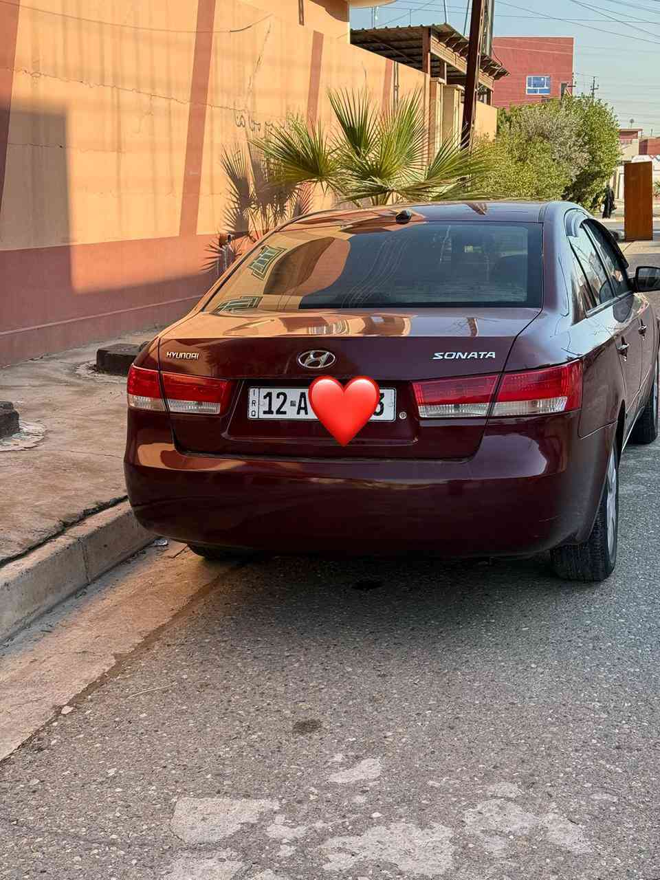 السلام عليكم ورحمة وبركاته
سوناتا موديل 2008 
محرك 2400 شرط 
كير شرط 
سيارة نظيفه
رقم 12 جديد نينوى
سنوية 2030 جديد
هزة جديد 
بيها مكانتين بارد قليل 
 حلوة و جاهزة
شرط التحويل و الغرامات 
مكاني موصل 
للا ستفسار 

***********
***********
