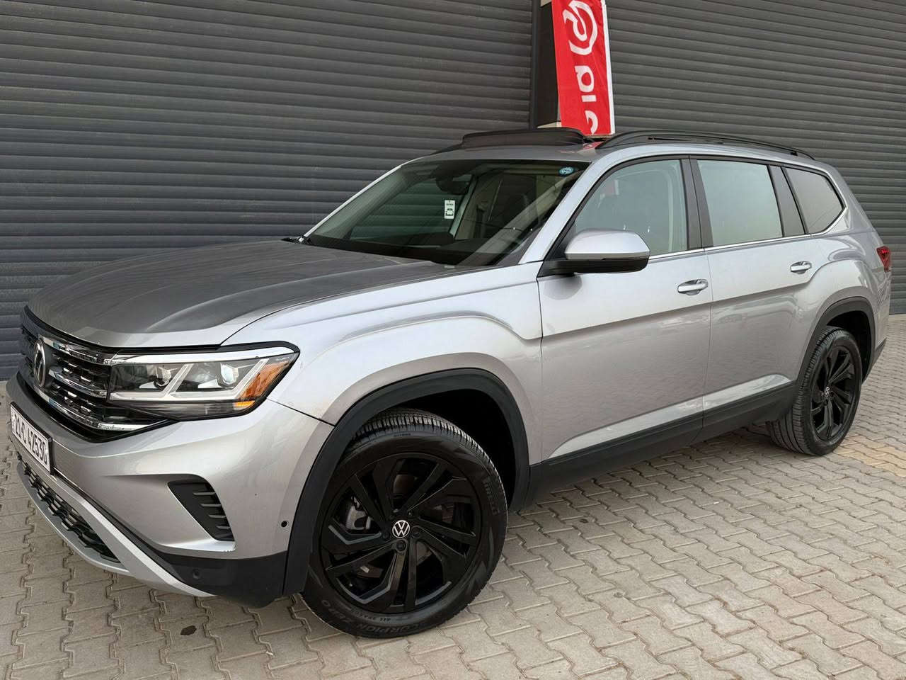 فولکسواگن ئەتلەس 2022 se فول مواسەفات 
تەنها 33 هەزار مایل رۆیشتتوە 
کوشن ڤی ئای پی 
٣ ریز کوشن
پانۆراما دەبل ئەکسل 
یەک پەلە لە بۆنیت بۆیاخە بێ ناوگرتن 
ئیرباگ  شەریکە بۆ دانراوەتەوە 
هەموو شتیکی بەشەرت

نرخ : خاڵێک دابنێ لە کۆمێنت بە تایبەت دێت 🤖 

هیچ مەسروفێکی تیا نییە
بە ناوی خۆمەوەیە

بۆ زانیاری زیاتر پەیوەندی بکە بە خاوەنی 

***********
