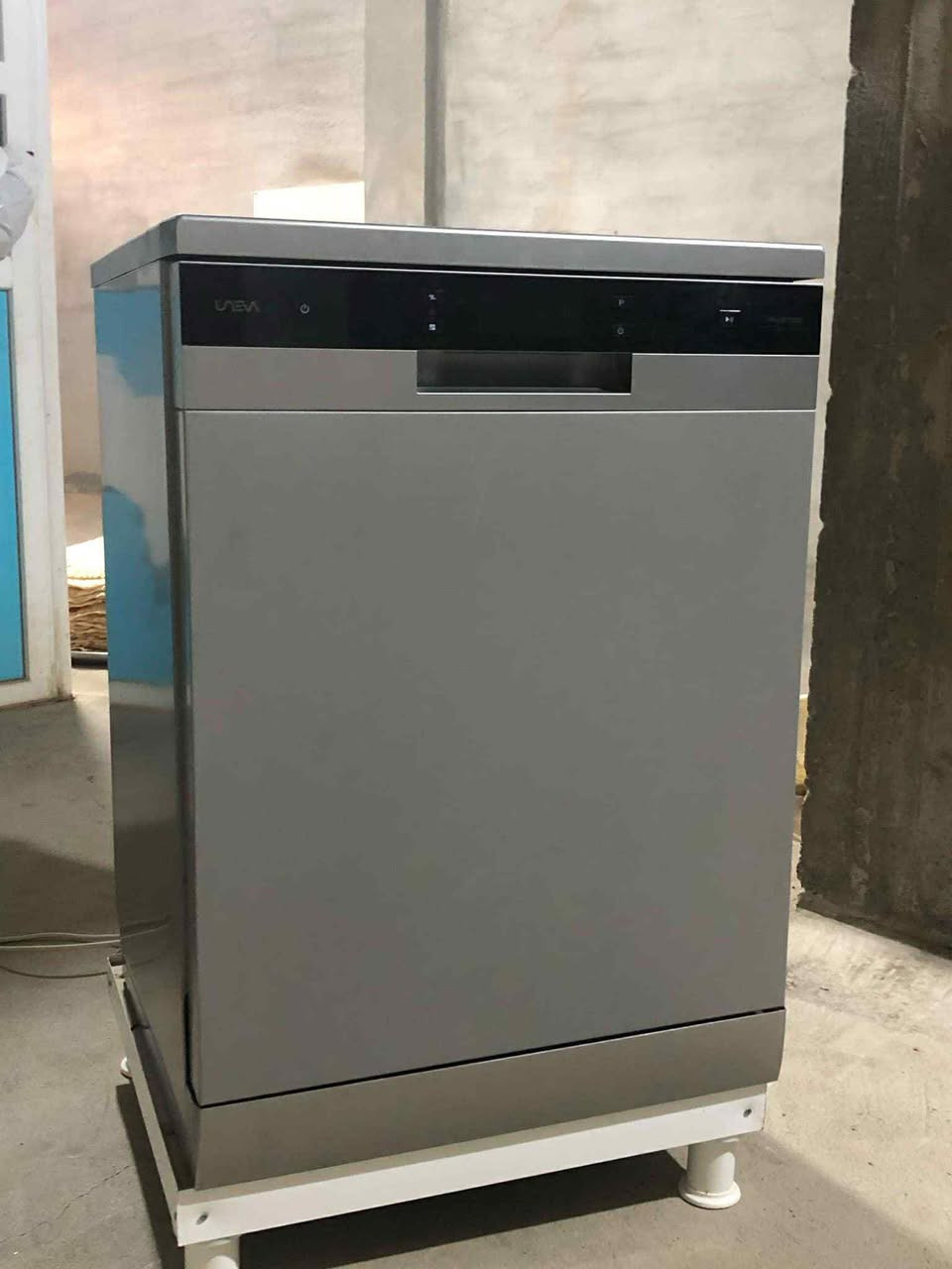 سلام علیکم غەسالەی LG ١٨ کیلۆی فوول مواسەفات بۆ بەتانی شردن دەبێت ١٤ مۆدی ئیش کردنی هەیە پێویستی بە ئاوی گەرم نییە خۆی ئاو گەرم دەکات و پلەی گەرمی ئاوەکە بە دڵی خۆتە لۆک لۆکە زۆر تازەییە و کەم ئیشی کردووە سعر ٦٥٠ هەزار و معاملە

غەسالەکەی قاپ شردنەکەش بێ عەیبە و بەشەرتی هەموو شتێک سعر ٢٠٠ معامەلە
قەڵادزێ نزیک مزگەوتی چەرمەگا
***********
