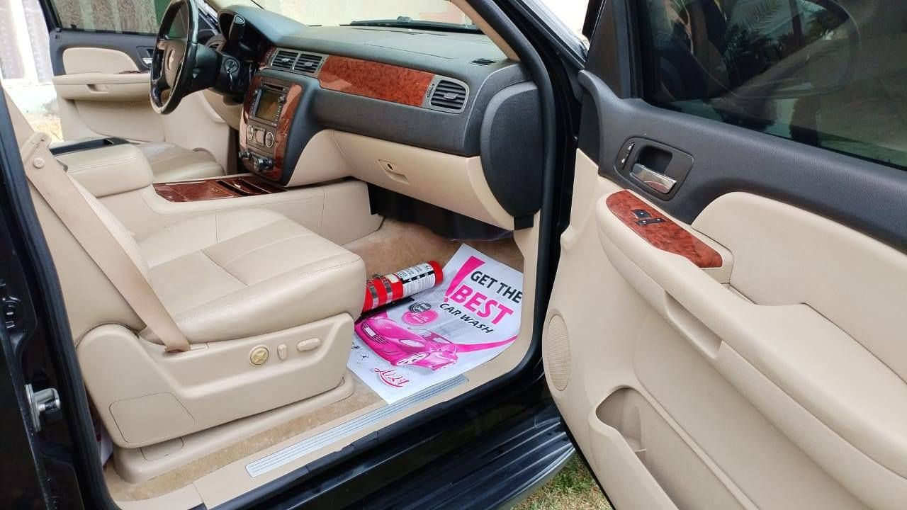 تاهو مديل 2008 ادوات
كفاله من ضربه ولكص  مواصفات سياره.. LTZ 
1-فتحه سقف 
2-صندوق کهربا. 
3-مرایه قلاب 
4-تدفه بل کشنات
5-دواخل عسلی
مواصفات LTZ معروفه
سعره (115) 
السیاره جدیده کلش وماناقصه شی 
***********
