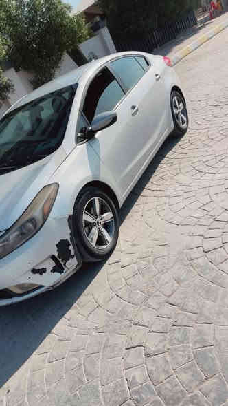 السلام عليكم كيا فورتي للبيع موديل 2018 
حادثه الماصده والدعاميه وصار بيه ربع البنيد صبغ 
والجالمغ صبغ والصندوك امبدل السياره بدون ارباك 
مواصفات السياره شاشه كامره تحكم جهتين 
مكان السياره بغداد السعر 104 وبيه مجال للشراي 
رقم صاحب السياره ***********9

صور الحادث مرفقه معه الصور غير متواجد على الفيس
