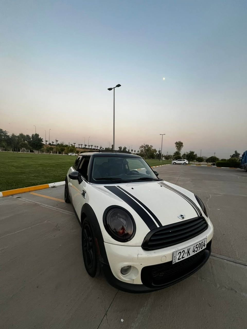 Mini cooper 2012 موکینە ٢٠ بئ تۆربۆ مەکینە مەرغوب فوول مووواسەفات پانۆراما تەحدید سورعە ڤۆلیۆم ناو ٧ رەنگ جام کارەبا بەسمە تۆماتیک عادی سەیارەکە تەنها یەک بستی تەعدیل هەیە لە دەرکەی سەکنی سعری 68 گەلا ٣ گەلاش 
غەرامە پاش ماعامەلە دەگیریەوە واتا ٦٥
***********
وەتسئاپ أربيل, العراق
