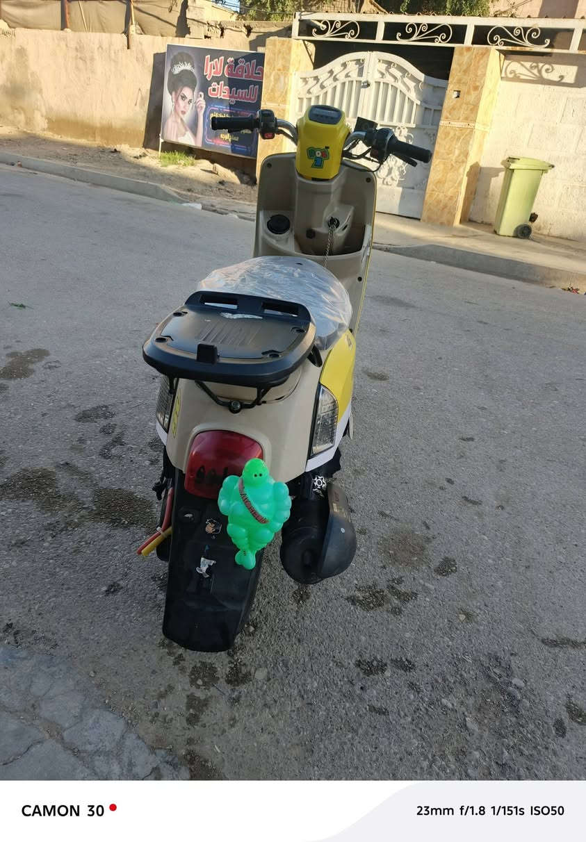 سلام عليكم درجه للبيع ماكس بوليس كفاله مكينه ما مفتوحه شلعه معدل فول منقصه أي شي  مكاني ديالى بلدروز سعر 675وبيه مجال وباقي التفاصيل علا رقم ‏‪***********‬‏
