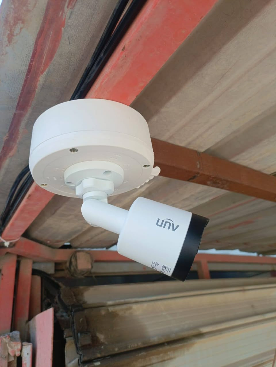 تم تجهيز وتنصيب كامرات الى احد المواقع في العزيزية بدقة 5 ميكا ليلي نهاري ملون  ماركه اصليه
رقم المنصب ***********
تجهيز _تنصيب_صيانه
