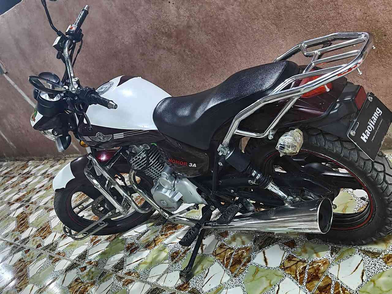 السلام عليكم
للبيع ناصي موديل 20 مكفول كفاله عامه 

السعر 1350 وبي مجال للطيبين 

*********** مكاني تقاطع بني سعد
