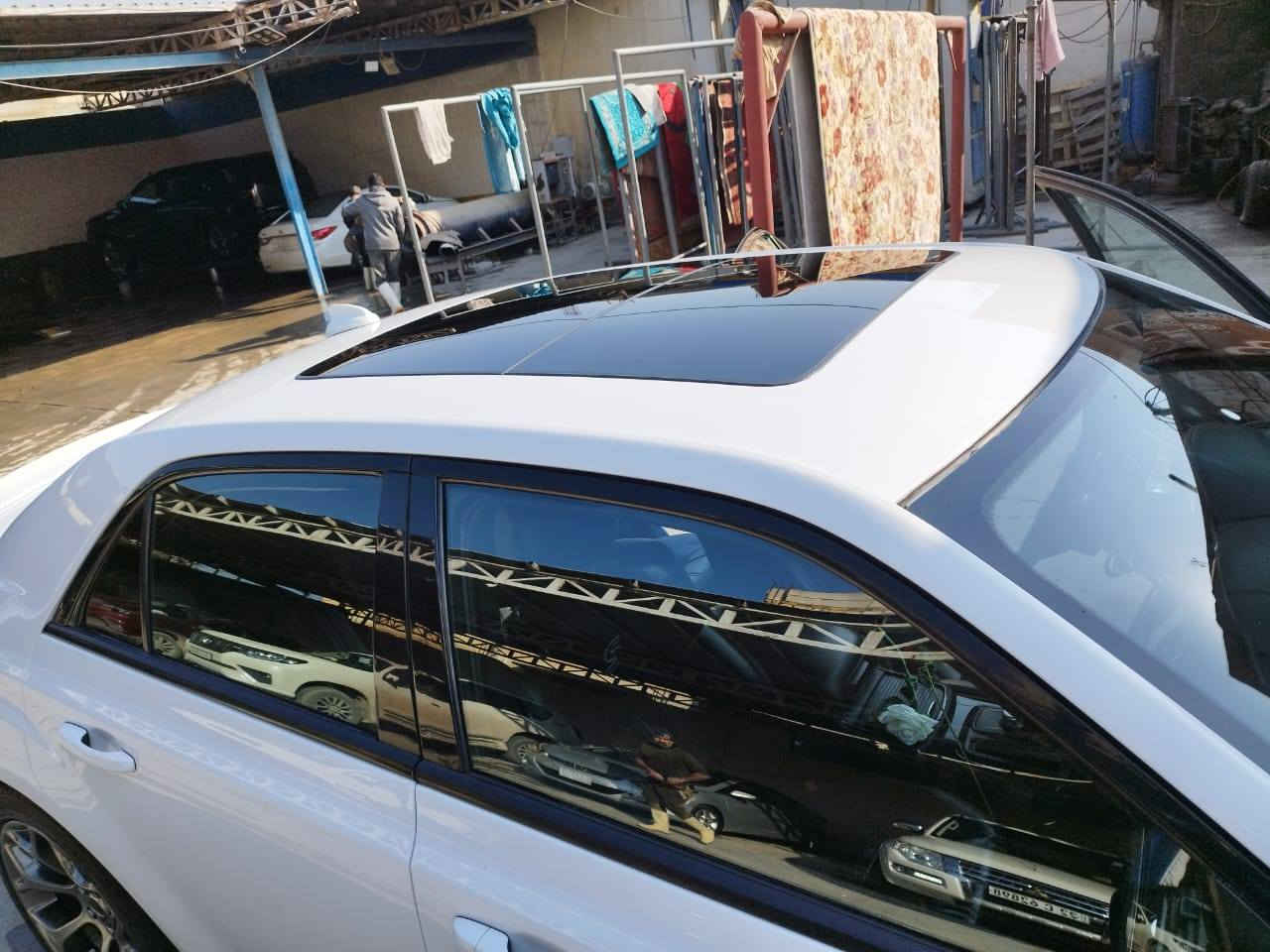 السلام عليكم
‏‎ لـلـبـيع  
كرايسلر اوباما  
الموديل           — 2017
فئة.                 — S300 
حجم المكينه   — 3600/ V6
‏‎‏‎اللون               — ابيض    
‏‎‏‎المسافه المقطوعه — 90 الف ميل  
‏‎‏‎المواصفات 
‏‎‏‎- بصمة تشغيل 
‏‎‏‎- بصمة أبواب 
‏‎‏‎-تشغيل عن بعد 
- فتحة سقف ( بانوراما ) 
‏‎‏‎-كشنات جلد 
-كشنات تدفئه
‏‎‏‎- رادار جانبي 
-رادار خلفي
-اشاره بالمرايه 
-حساس امامي خلفي 
‏‎‏‎- ستيرن بحركه كهربائيه 
- ليد نهاري 
‏‎‏‎-كرسي السايق بحركة كهربائيه 
‏‎‏‎-تحديد سرعه 
‏‎‏‎-كامره خلفيه دواره 
رقم اربيل جديد باسمي
‏‎‏‎باقي المواصفات المعروفه 
حادث السياره  جاملغ امامي ***********
‏  السعر    ٢٥٠ وبيها مجال
