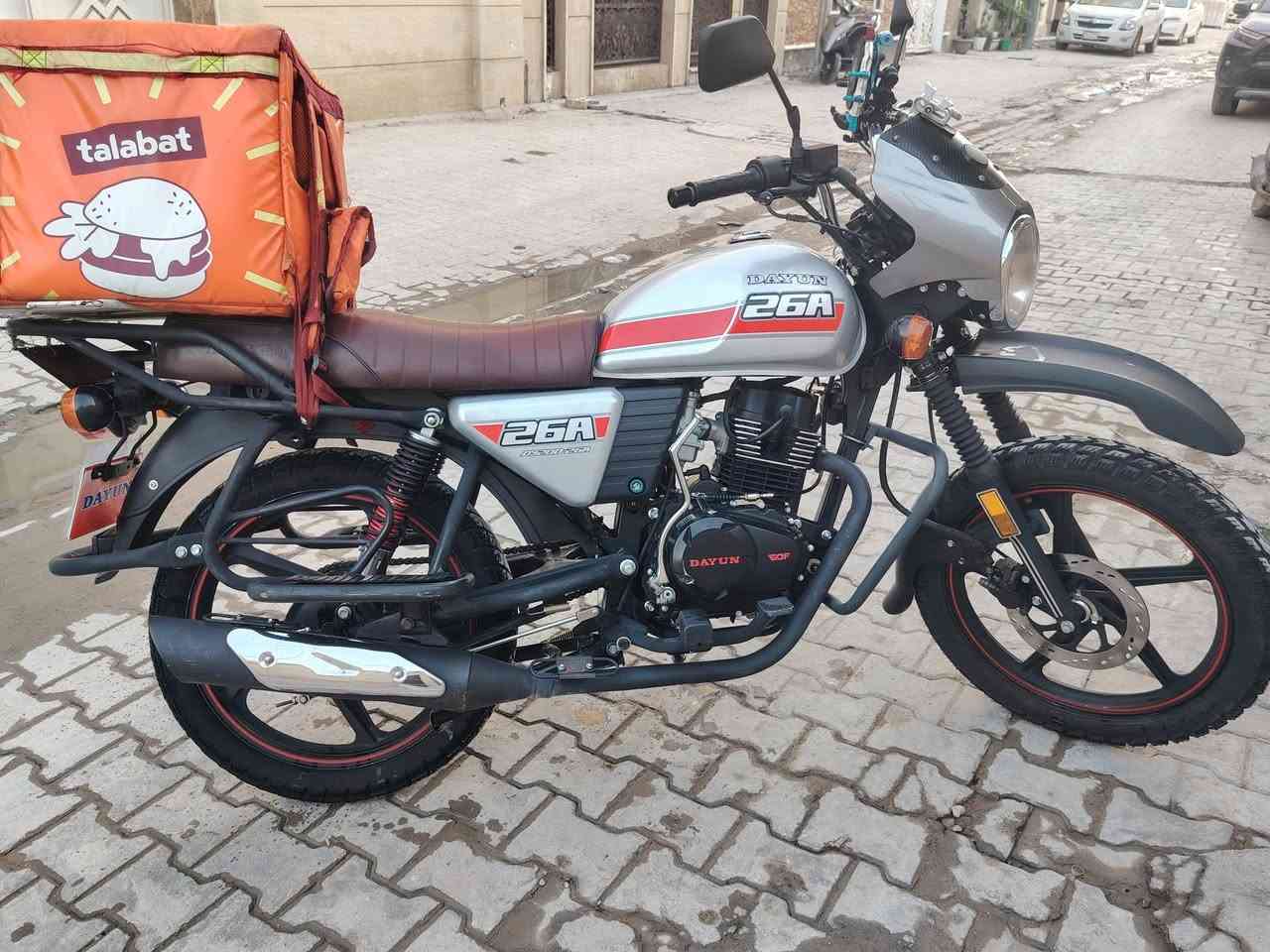 السلام عليكم دايوان للبيع السعر 2300 وبيهة مجال مرقم بغداد بس الشركة المكان بغداد ساحت عدن ماشية 30 الف
الرقم ***********
