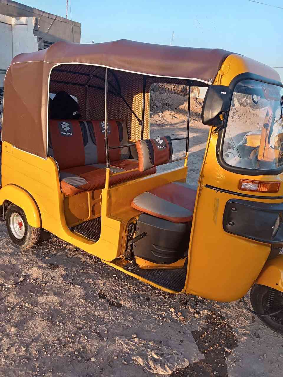 تكتك 18 شهر 11 تكتك مصبوغة جمالية مكاني المفرك مكتب بيروت ***********
