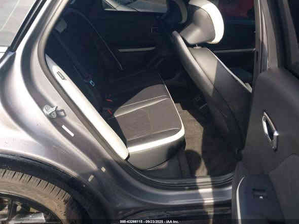 #اعلان_مزاد 📢#مشمول_حسب_كتاب_الشهداء
السعر 💲8250$ .يعني.82 #ورقه
تاريخ المزاد يوم 2025/11/24
نوع السيارة : KIA K4 GT LINE TURBO 2025
عداد المسافة:4.173mi 
الضرر كما موضح بالصور
📍 العنوان :الفلوجه شارع الجيش الشعبي مقابل مطعم أيوب المحمدي ومجاور شركة الوسيط 
📞 : 
📞 : ***********
...... بُراق علي فيصل المحمدي 

#مزاد_الامين_للسيارات_الامريكية_
#سيارات
