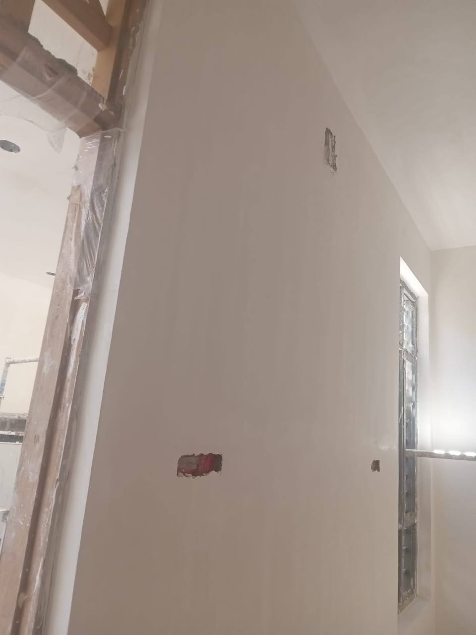 خلفه لبخ وبياظ وجص متفرغ حاليا شغل درجة أولى الاتصال ***********
