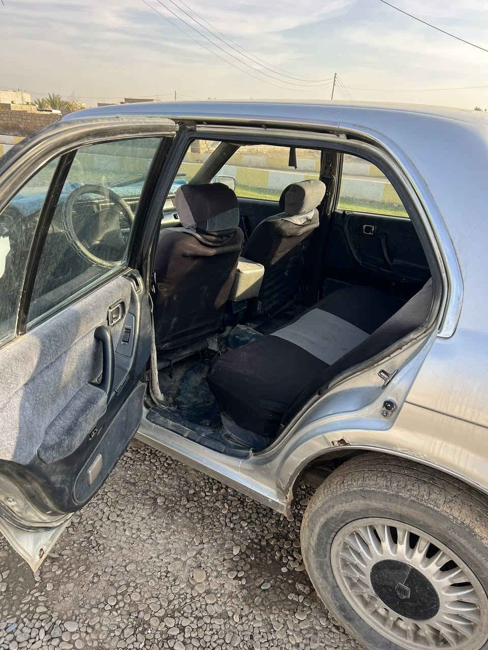 للبيع ارنب رقم كركوك الماني موديل 1993 مصبوغه عام جمالية كير ومحرك بطه 2.5 شرط التحويل صاحبها من كركوك ضررها جاملغ  امامي خفيف كهربائيات كلها شغاله اطلب عليها(37)وبيها مجال
رقم صاحبها 
***********
حالياً بالشركاط
