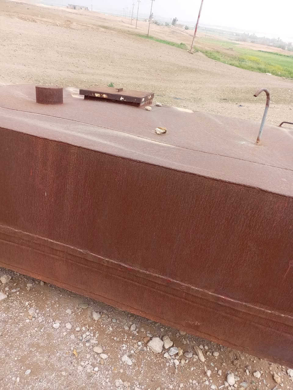 السلام عليكم ورحمة الله وبركاته تانكي للبيع ٢٠ برميل عنوان الأنبار قريه جباب استفسار اتصل ع الرقم غير متواجد ع الفيسبوك ***********
