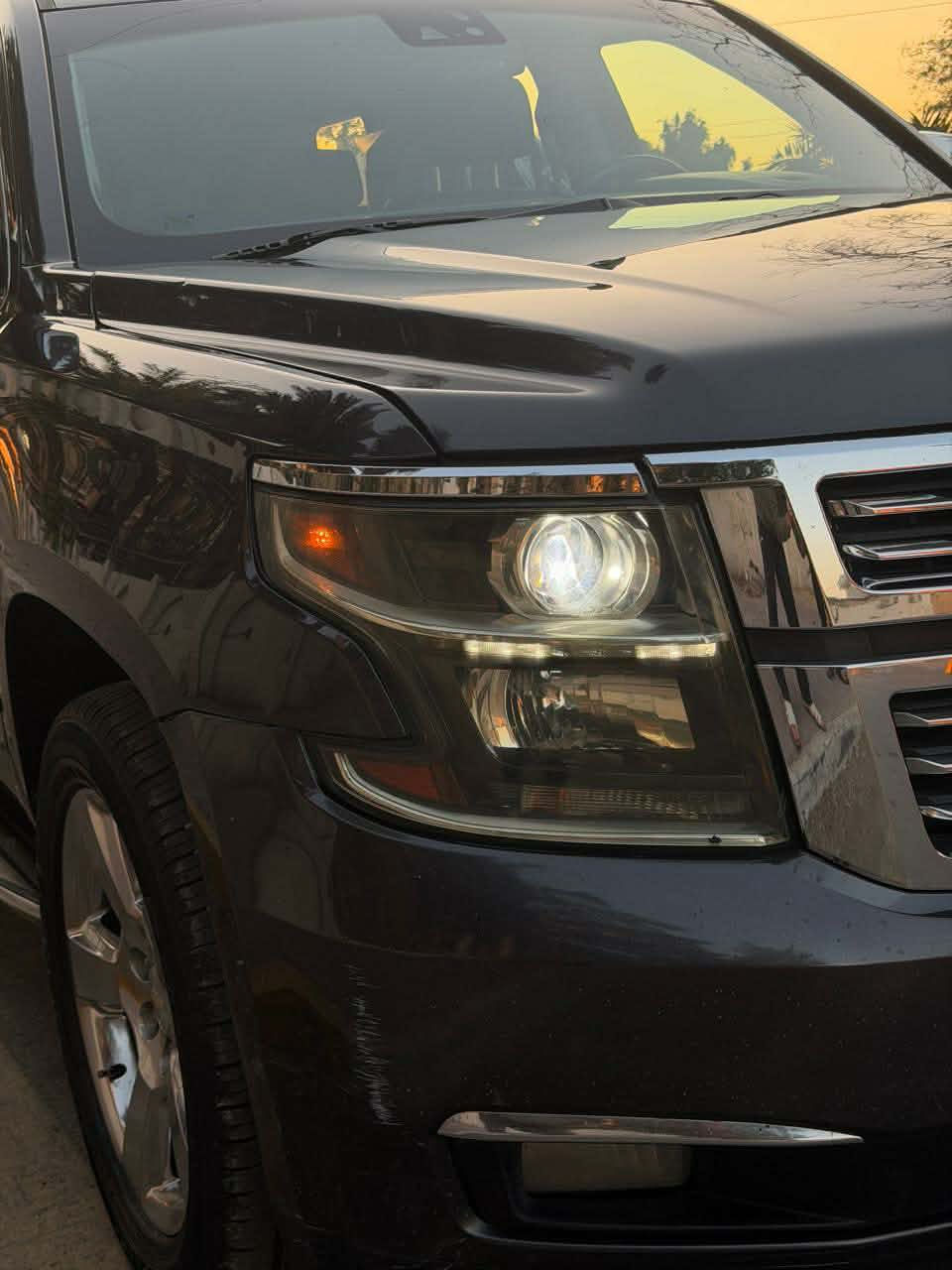 السلام عليكم 
بيع مستعجل 
تاهو 2018
لون رمادي 
السونار مرفق مع الصور
Ltz 
فول موصفات 
شرط كير محرك بدون فتح
شرط بدون دواخل 
السعر 265 وبيهه مجال
ماكو هيج سعر بلسوك
العنوان ديالى المقدادية 
الاتصال ***********
الله يوفق الجميع
