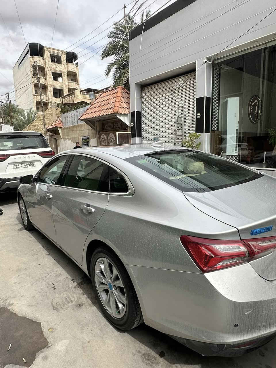 ماليبو 2019 بصره حره رقم دولي تحويل حادث فقط بنيد. بارد بدون لا عرضانيه ولاشي بدون فتح سياره جديده ماشيه 93 الف ميل مواصفات LT سياره جاهزه تبريد قطعتين تخم تاير جديد  السعر 105وبيها مجال لشراي بيع مستعجل. مكاني بصره قبله ***********
