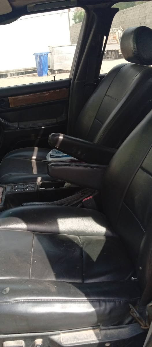 السلام عليكم شباب بي ام دبليو للبيع 735 نظافه امثلها بالصوره رقم بغداد انجليزي للاستفسار ***********
