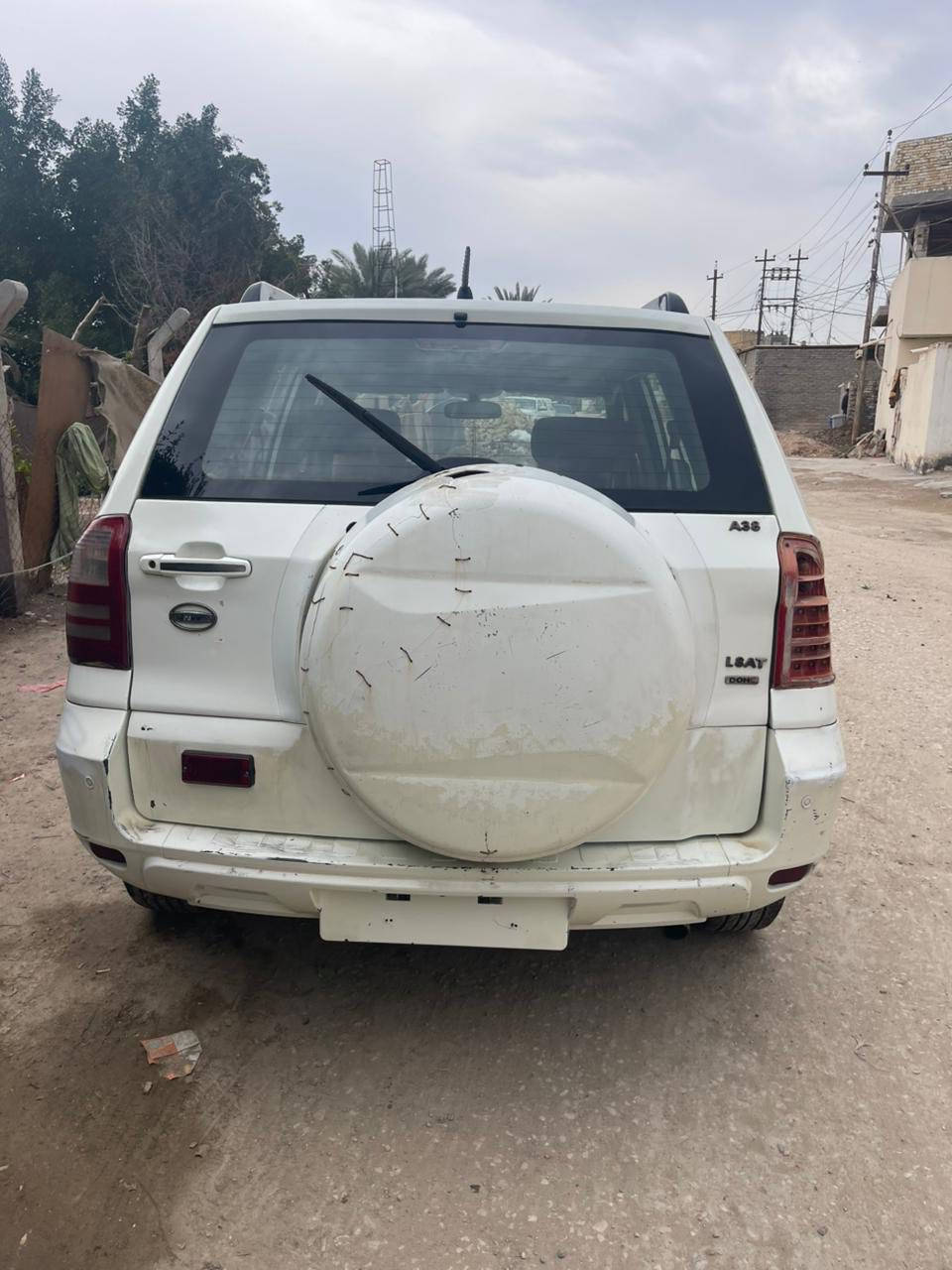 جن واي موديل 2013 
مزاد وزارة الداخلية كتاب الترقيم وياها تروح ترقم 
بيه ملاحظات بسيطه جداً سياره محرك بلادي كهربائيات شغاله
السعر : 34 وبيه مجال بسيط 
مكاني بابل 
***********
