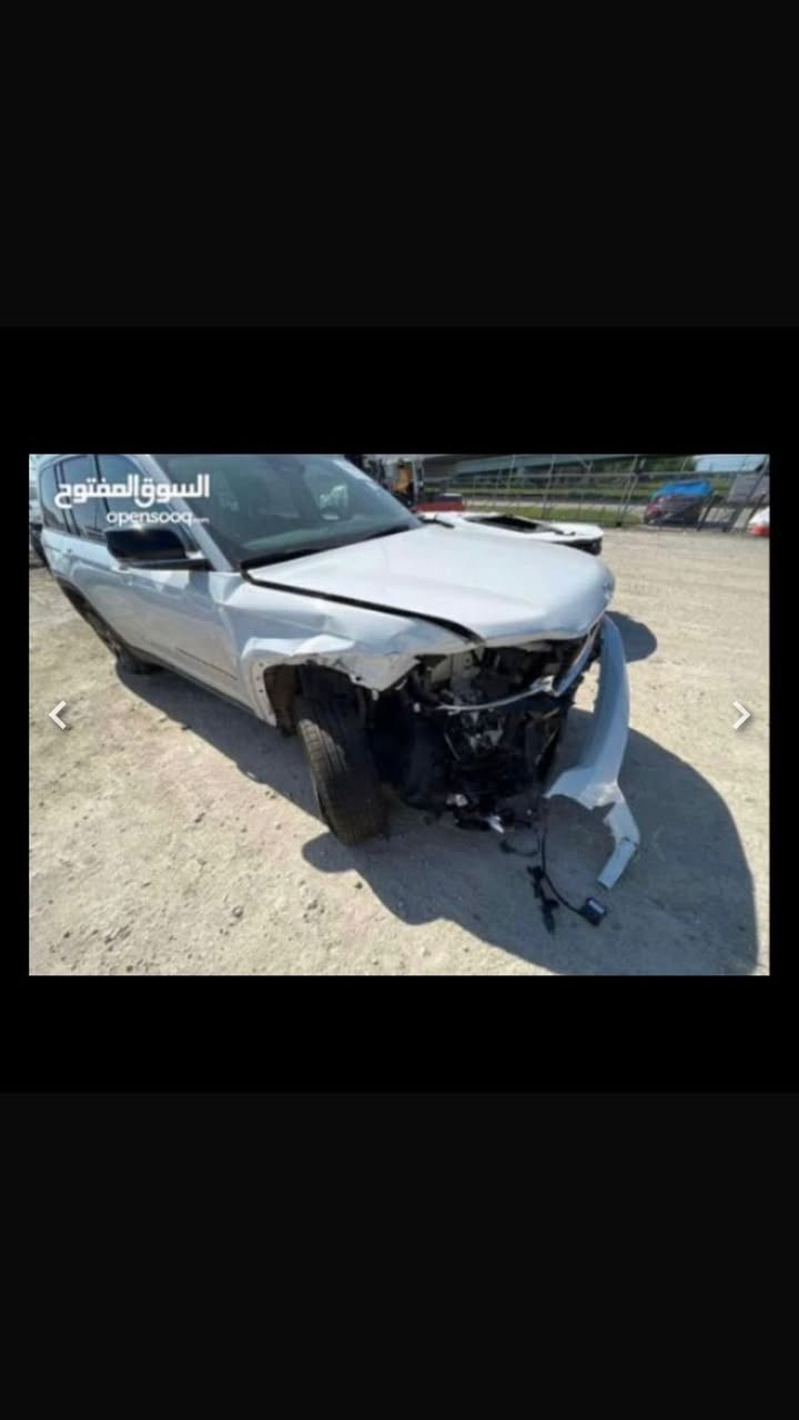 جيب شيروكي موديل 2023 لمتد شكل جديد 5 راكب لون ابيض حادث بسيط جداً فقط جاملغ تبديل بدون لغد بدون ايرباكات شاشتين شاشه بلي ستيشن ماشيه 37 الف بسمي السعر 32000 $
للتواصل فقط على الرقم ***********
