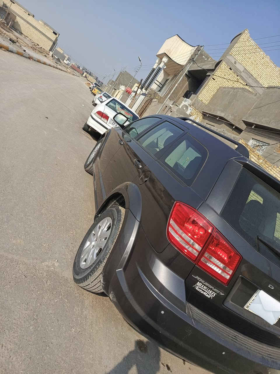 السلام عليكم ورحمه الله وبركاته
للبيع دوج جورني موديل 2015 ، محرك أربعة سلندر 2400 تحكم ستيرن ، تدفئة تبريد تحكم من الشاشة، حدادية جديدة ، ما بيها أي قطعة مبدلة ، فقط صبغ اربع قطع اثر جراد، دوشمة جديدة .
مكينة مفتوحة وراجعة وكالة 

المكان : السماوة 
للاتصال ***********
